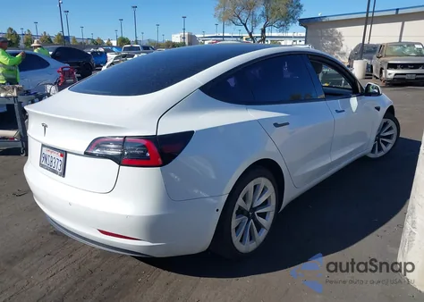 2022 Tesla Model 3 Rear-Wheel Drive z USA, uszkodzony, nr VIN 5YJ3E1EA1NF190793
